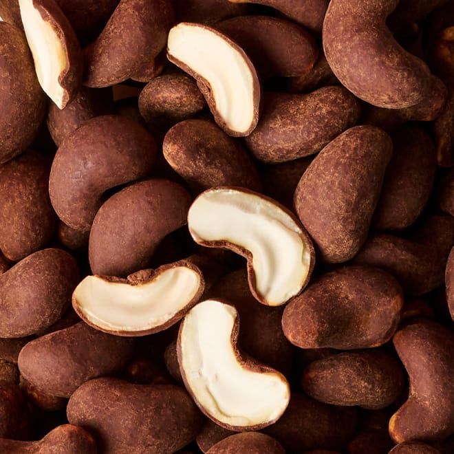 Naughty Nuts Nüsse mit Schokoladenüberzug Bio Schoko-Cashews (skinny dipped) - 10er Box