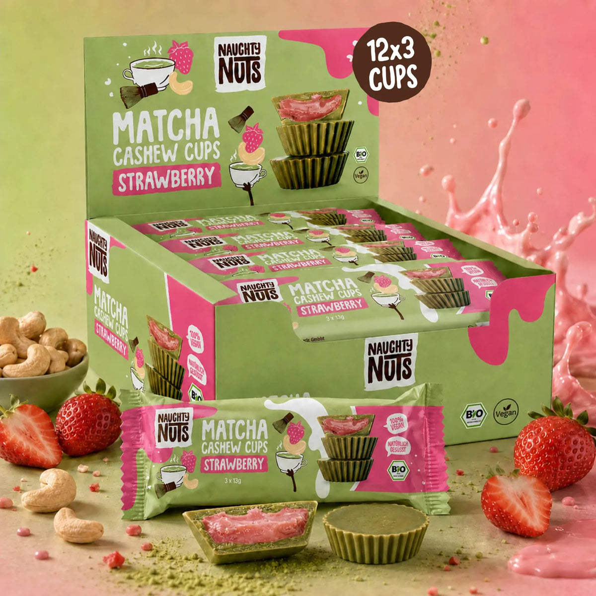 Matcha Cashew Cups Erdbeere in einer Displaybox mit einzelnen Packungen und Zutaten