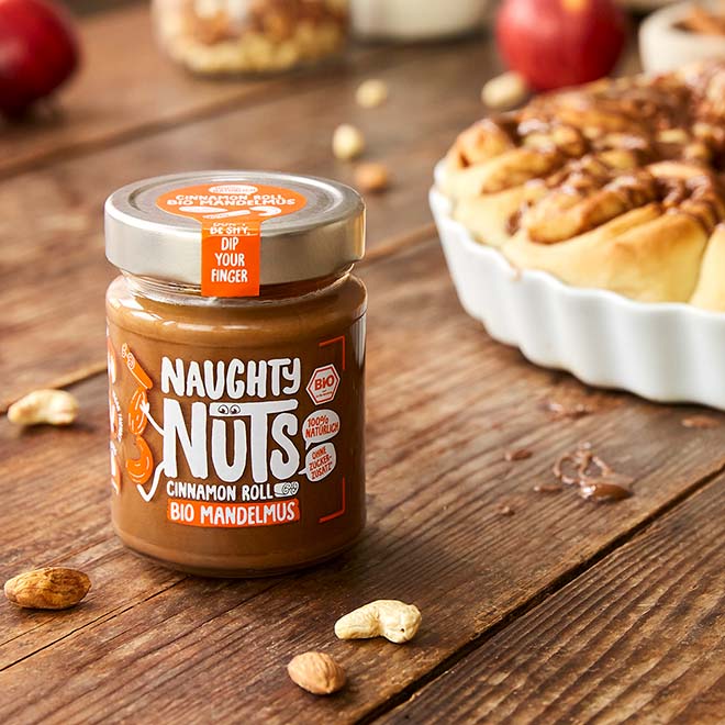 Naughty Nuts Nussbutter Bio Mandelmus Cinnamon Roll